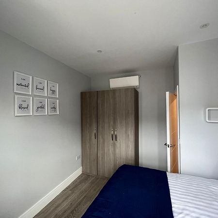 Aisiki Apartments: Pet-Friendly Duplexes with Air Con & Free WiFi Finchley Exterior photo