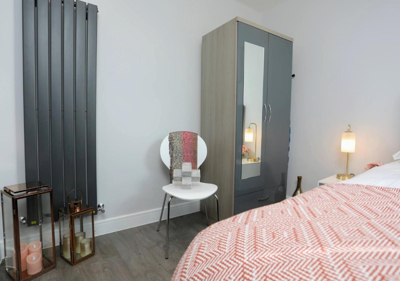 Aisiki Apartments: Pet-Friendly Duplexes with Air Con & Free WiFi Finchley Exterior photo
