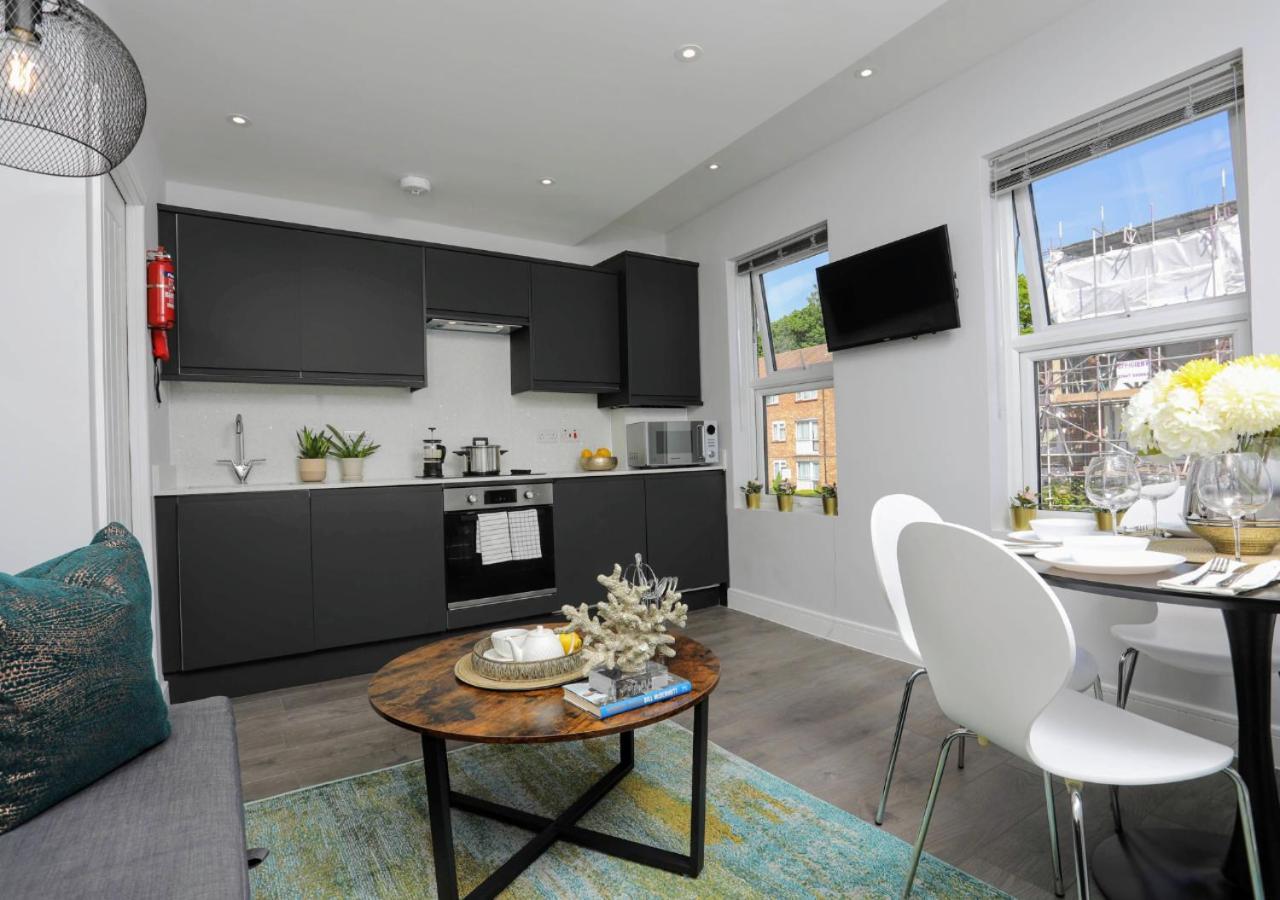 Aisiki Apartments: Pet-Friendly Duplexes with Air Con & Free WiFi Finchley Exterior photo