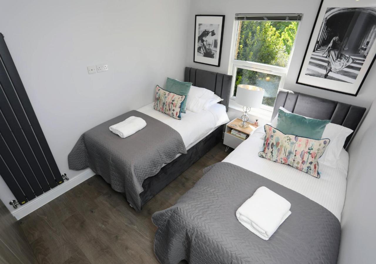 Aisiki Apartments: Pet-Friendly Duplexes with Air Con & Free WiFi Finchley Exterior photo