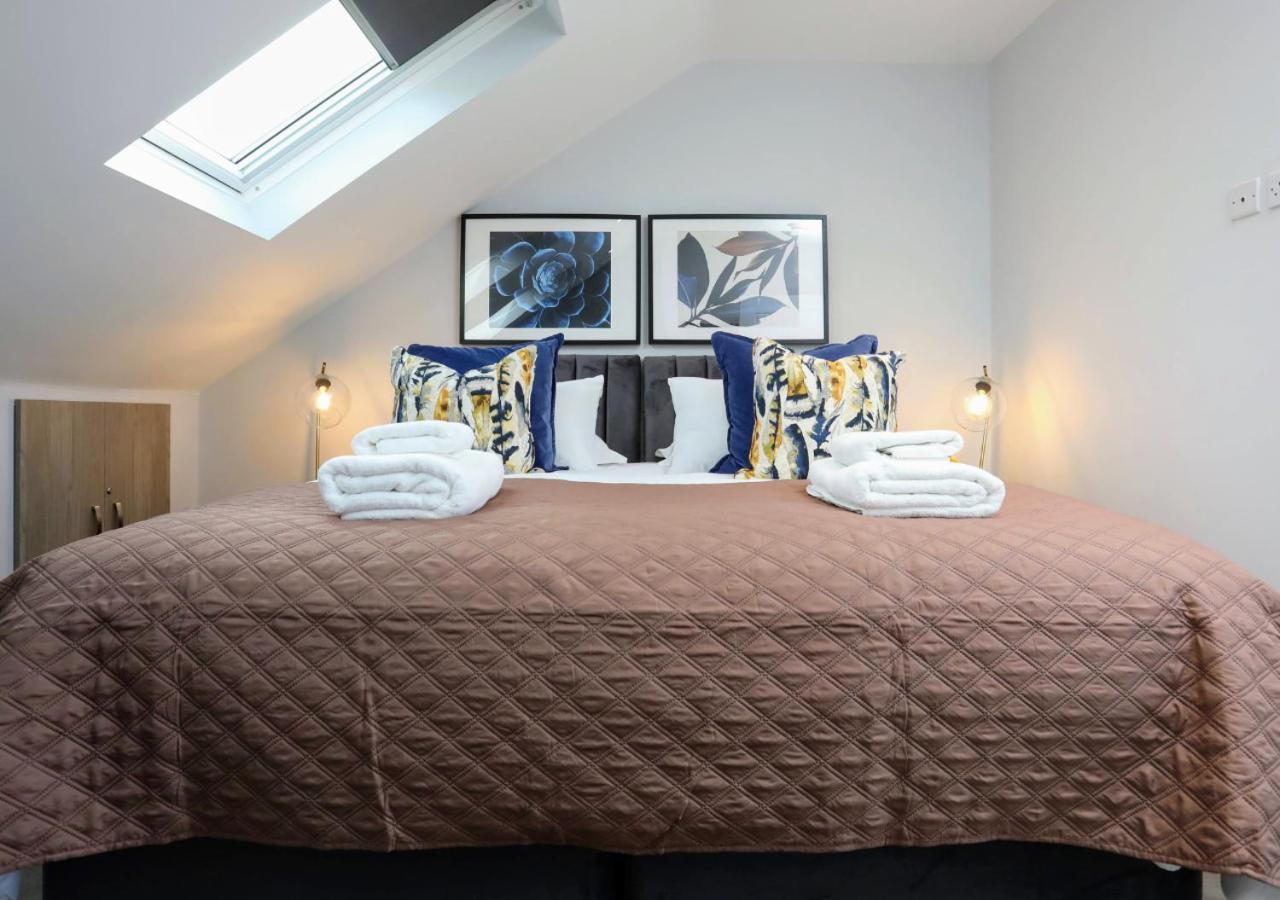 Aisiki Apartments: Pet-Friendly Duplexes with Air Con & Free WiFi Finchley Exterior photo