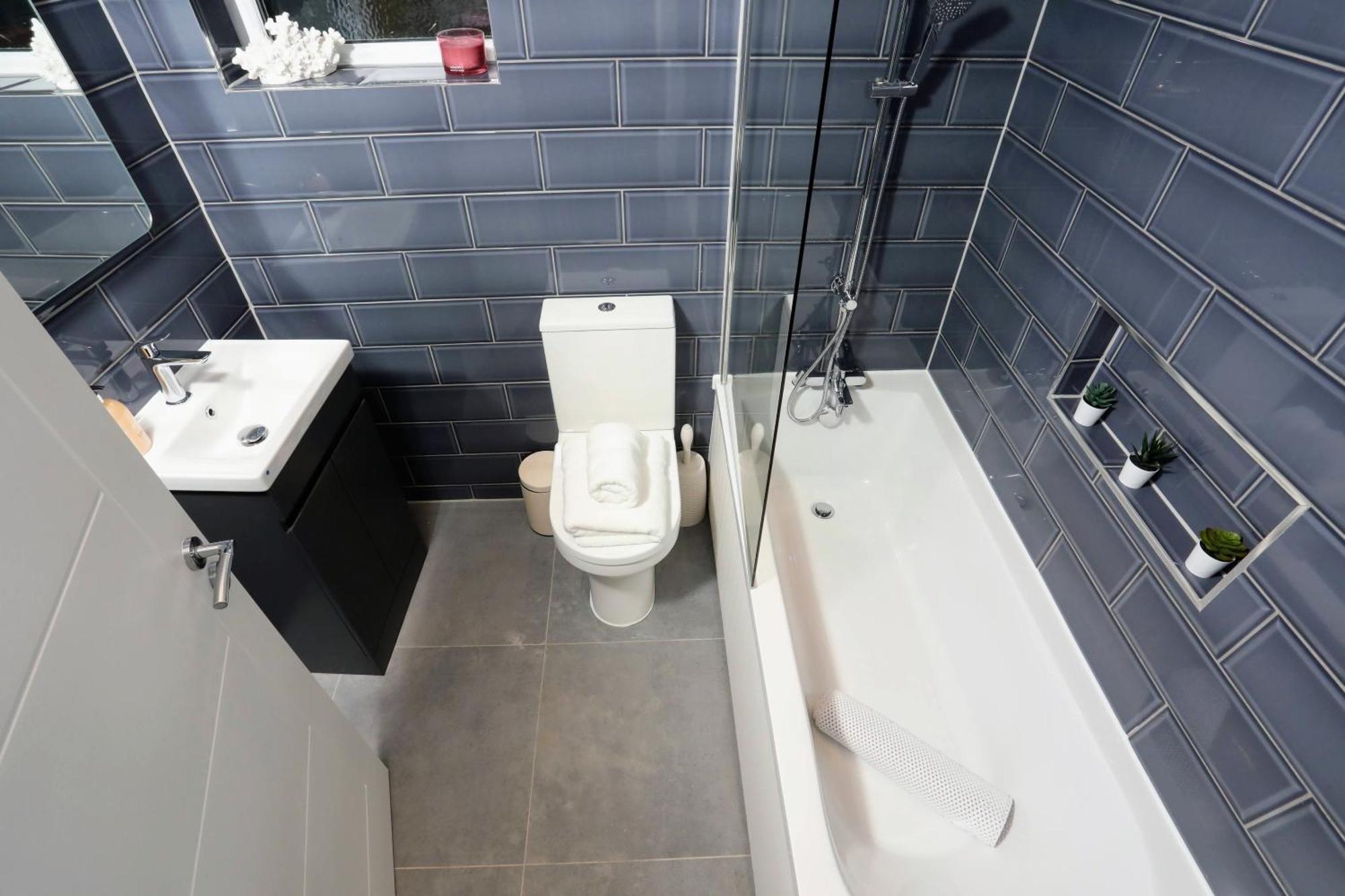 Aisiki Apartments: Pet-Friendly Duplexes with Air Con & Free WiFi Finchley Exterior photo